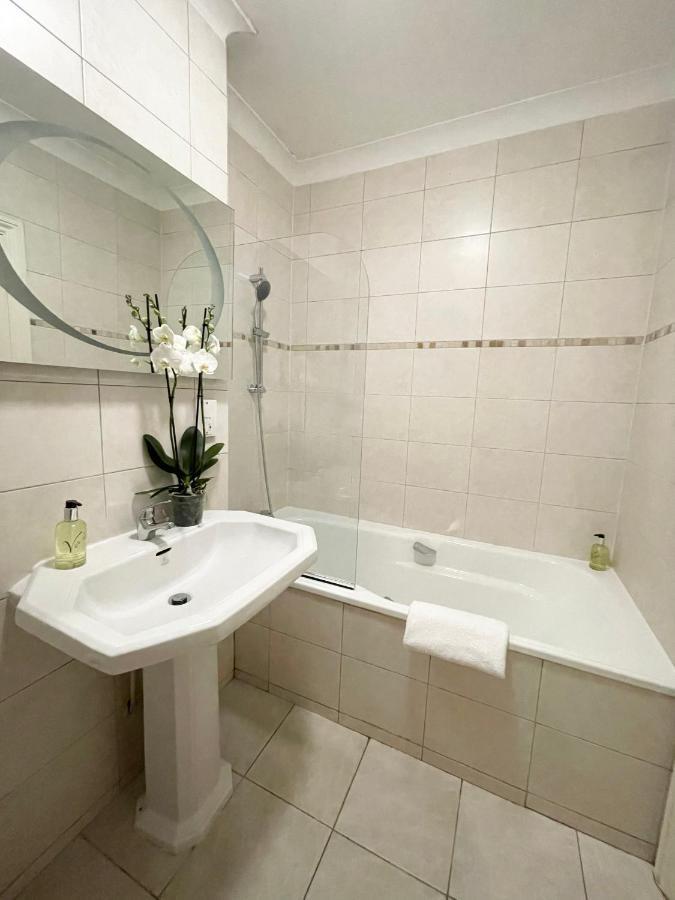 Grosvenor Gardens Apartments ロンドン エクステリア 写真